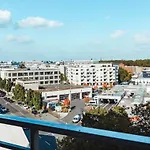 2 Zimmer Apartment mit Blick auf den Kölner Dom