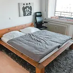 2 Zimmer Apartment mit Blick auf den Kölner Dom